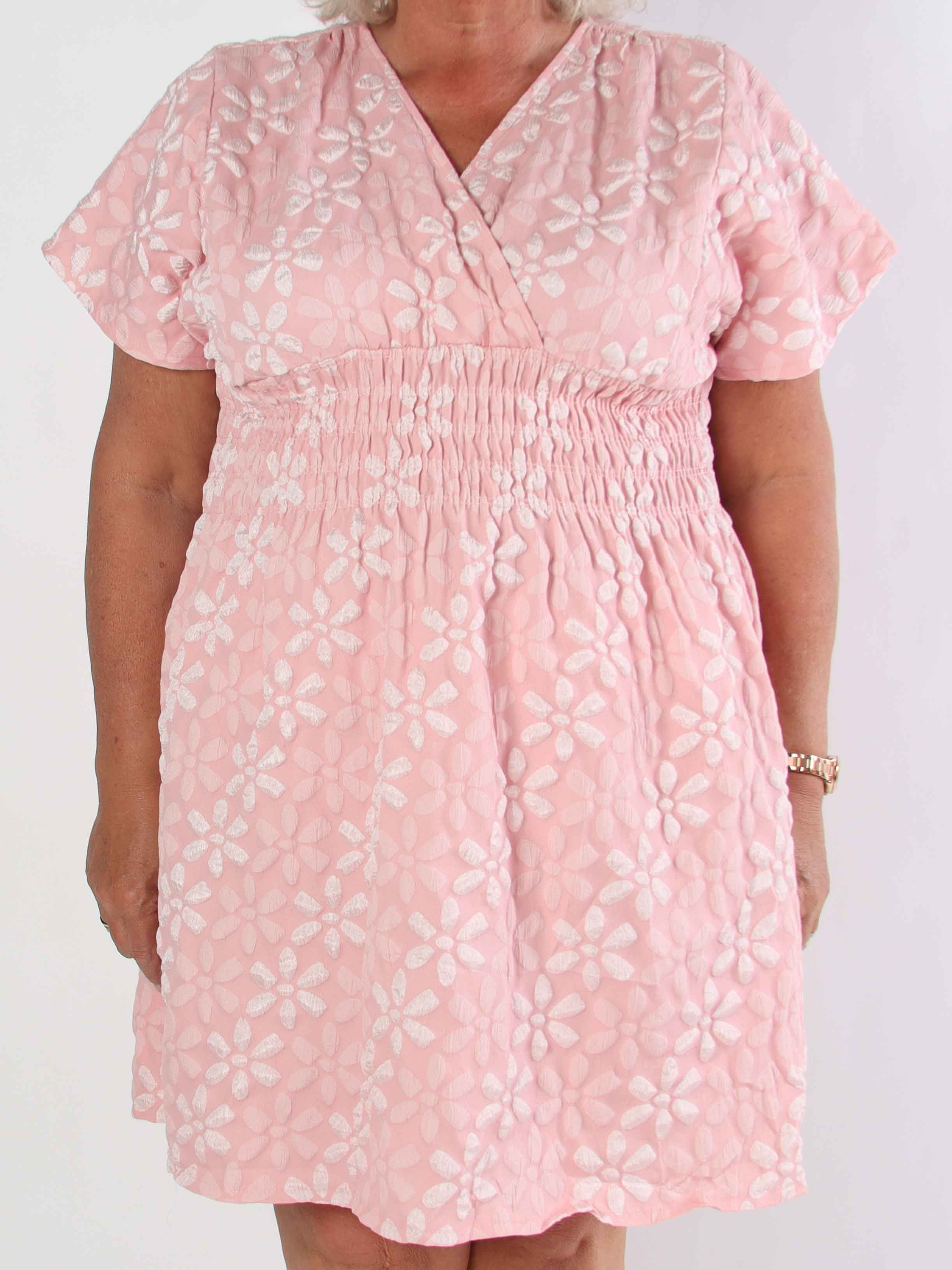 Pams Bloom Short - Feminin plus size kjole med blomstermotiver